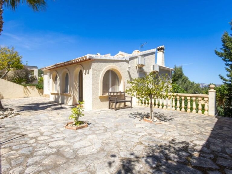 House for sale in Covetelles, a quiet area of ​​Javea photo 2