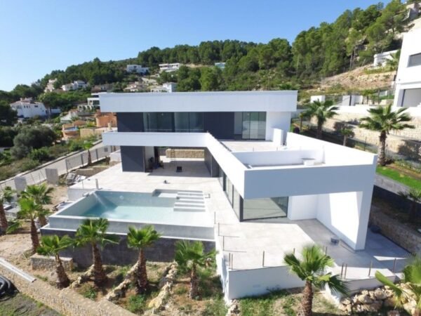 Modern villa for sale in Javea with sea view