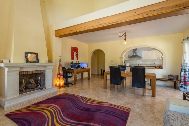 3 Bedroom villa for sale, Las Laderas – 5 mins. from Arenal Beach photo 3