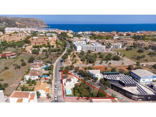Urban plot for sale in Javea.