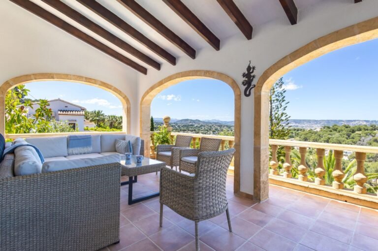 Villa for sale in Javea with 5 bedrooms, located in Tosalet III photo 4