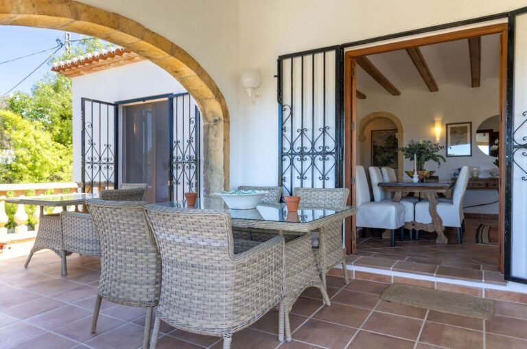 Villa for sale in Javea with 5 bedrooms, located in Tosalet III photo 5