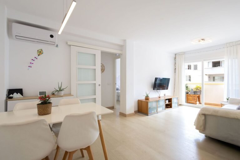 Renovated apartment for sale near the beach in Jávea. photo 4
