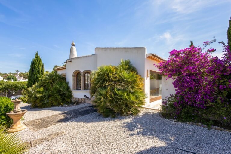 Villa for sale in Pinosol, Jávea photo 2