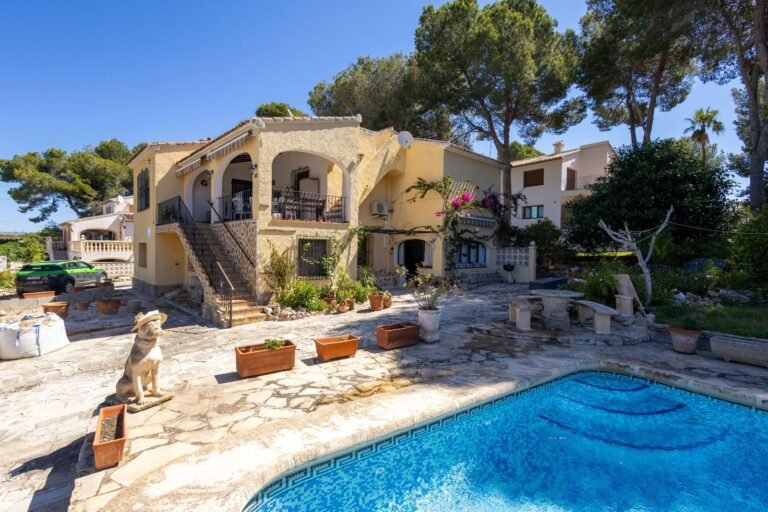 Traditional villa for sale in Cap Martí, Jávea photo 2