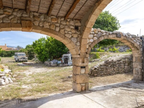 Country cottage for sale in Jávea.