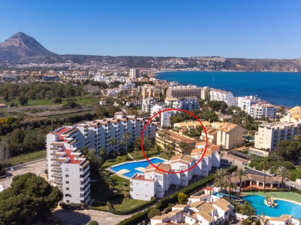 Apartment for sale near the beach in Jávea.