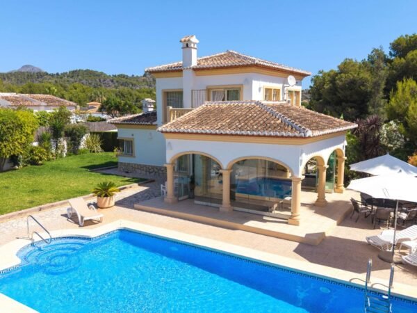 Modern 3-Bed Villa for Sale in Las Laderas, Javea