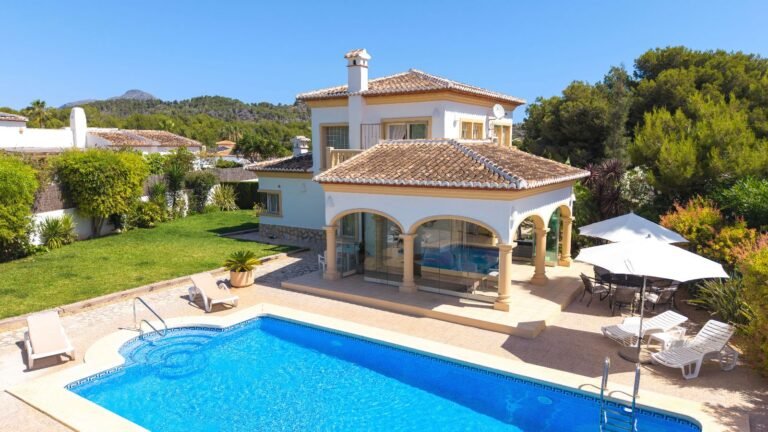 Modern 3-Bed Villa for Sale in Las Laderas, Javea
