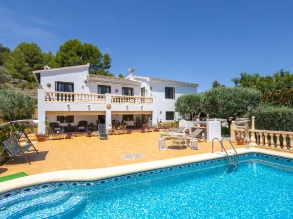 Finca-Style Country Villa with Pool in Gata de Gorgos