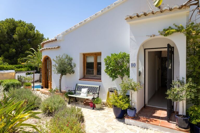 Villa for Sale with Pool in Calistros, Benitachell photo 2