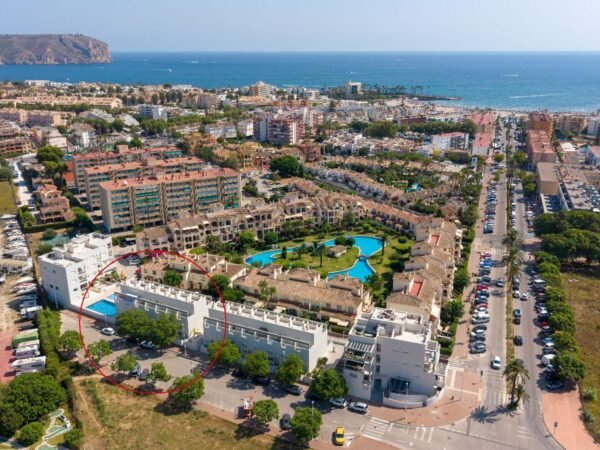 Townhouse for sale near Arenal beach in Javea