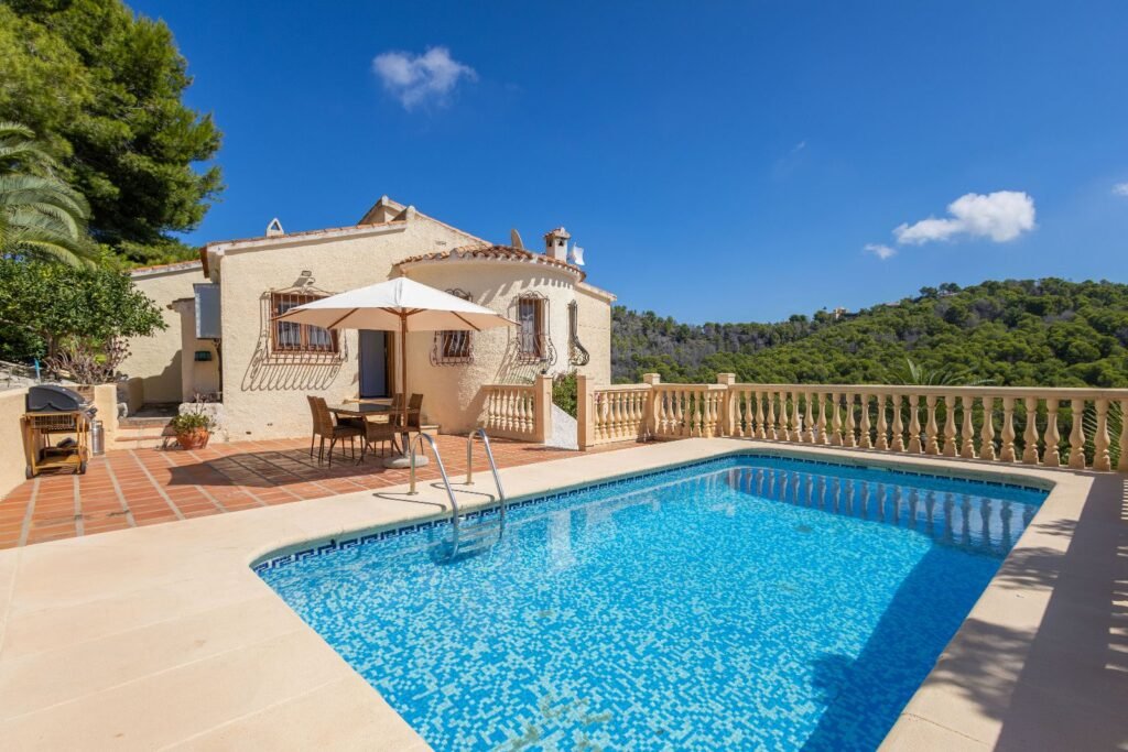 Villa for sale in Sol de Este, Jávea: Comfort, tranquility, and a prime location