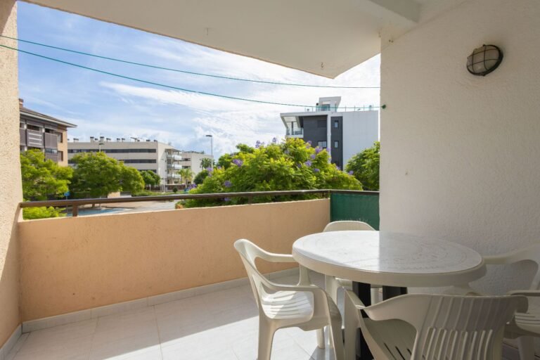 Apartment for Sale in Jávea: 3 Bedrooms Just Steps from Arenal Beach photo 4