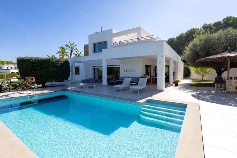 Timeless villa for sale in Javea: near the Arenal Beach photo 2