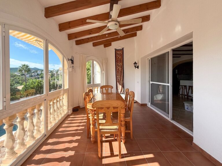 4 Bed Villa For Sale Near Arenal Beach Jávea photo 4